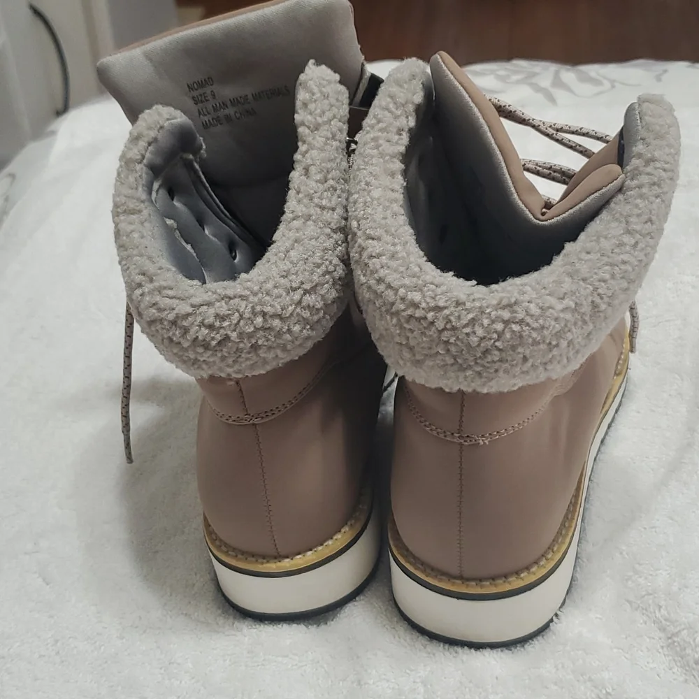 Shoe - Picture 3 of 5